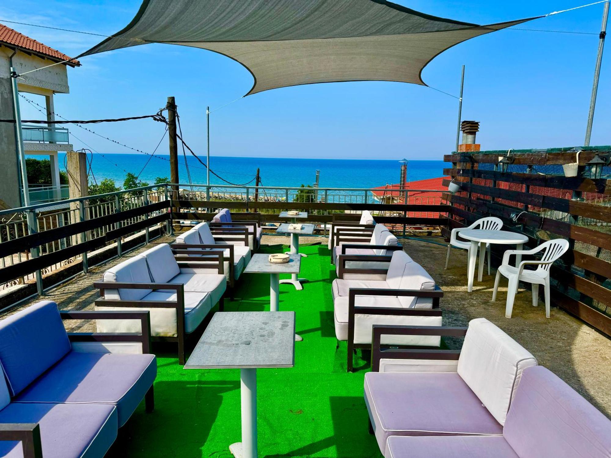 Apartment Seaside & Kampouri